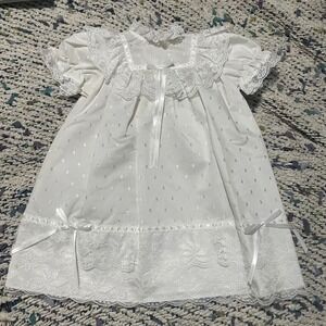 Baptism White Lace Dress Vintage Style Ruffle Trim Ribbon Bows Girls Size 0-6 mo